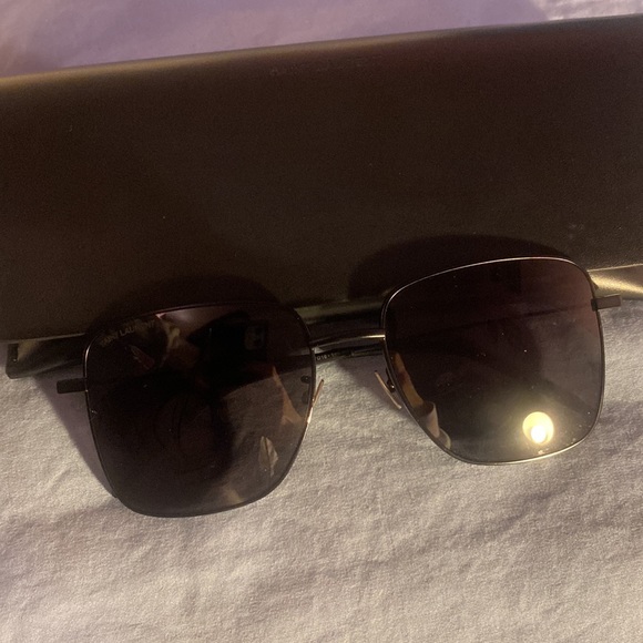 Square frame sunglass - Picture 2 of 6